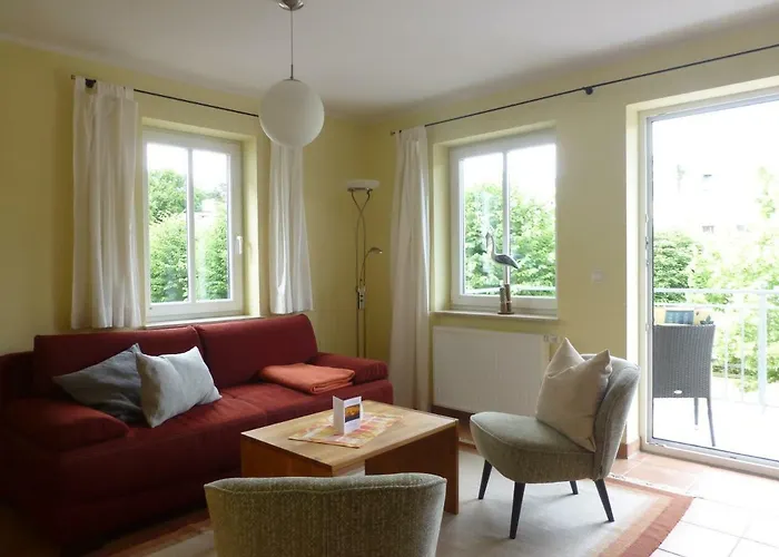 Ostsee Ferienapartments 格拉尔-米里茨